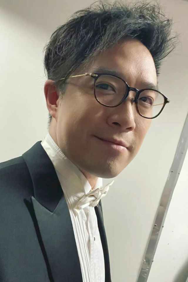 张颂欣.jpg
