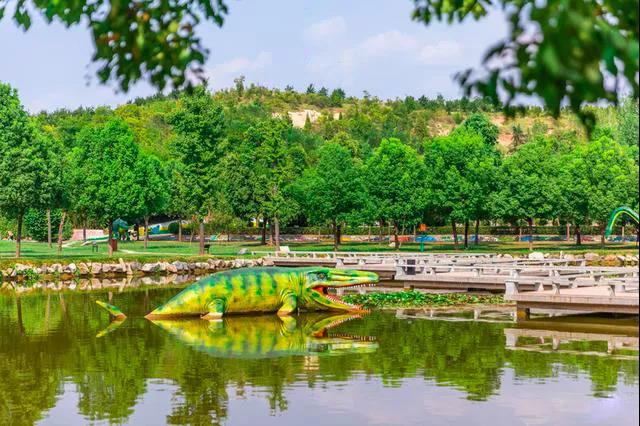 西峡恐龙遗迹园 西峡恐龙遗迹园