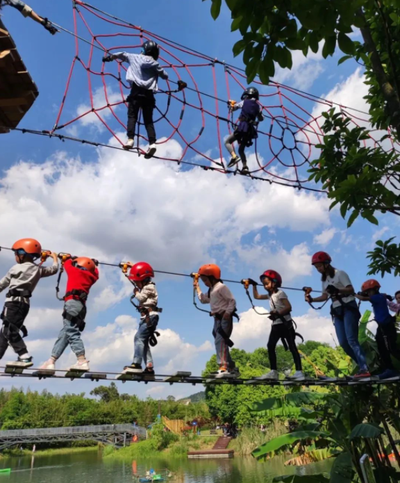 極趣探索主題樂園 極趣探索主題樂園