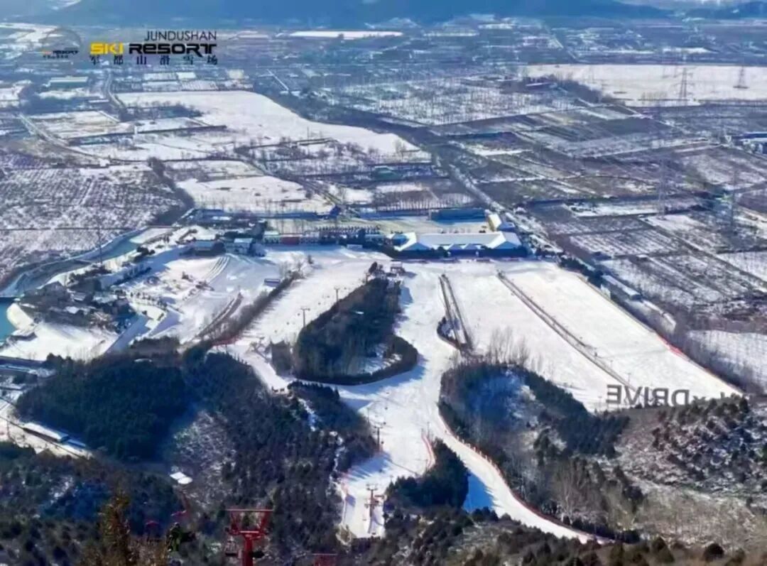 北京军都山滑雪场 北京军都山滑雪场