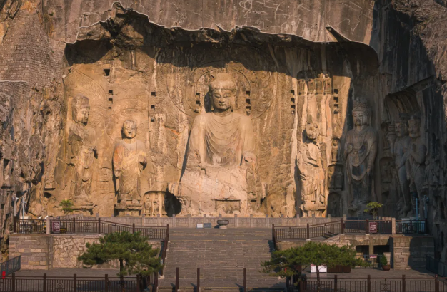 洛阳龙门石窟 洛阳龙门石窟