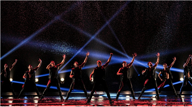 水舞剧《雨中》沈阳站