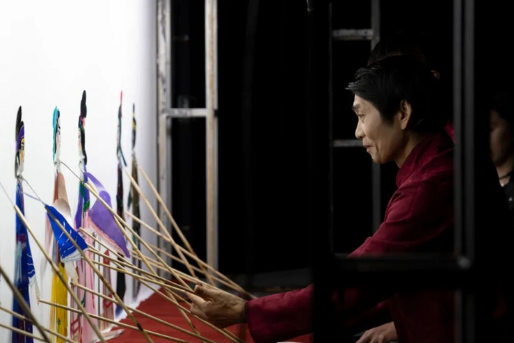 皮影戏《秦简惊人家书》武汉站