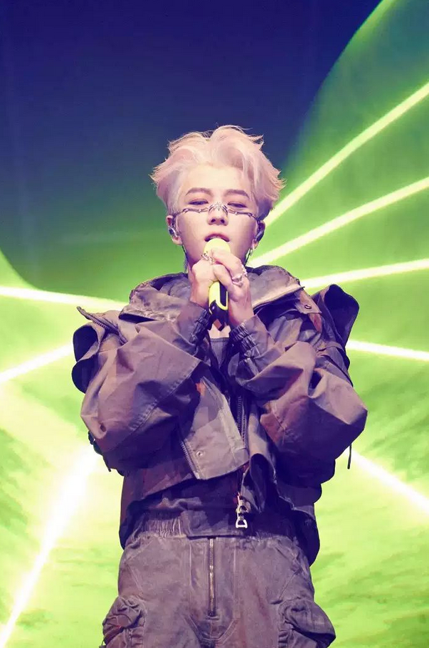 王栎鑫成都演唱会 王栎鑫成都演唱会