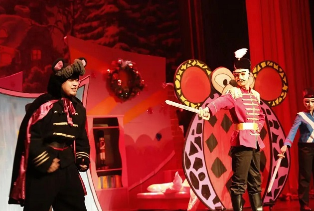 童话剧《胡桃夹子》信阳站