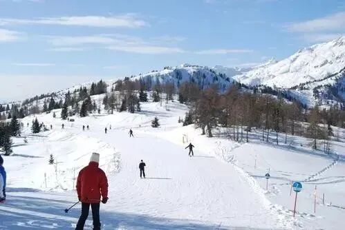 郑州龙泉国际滑雪场 郑州龙泉国际滑雪场