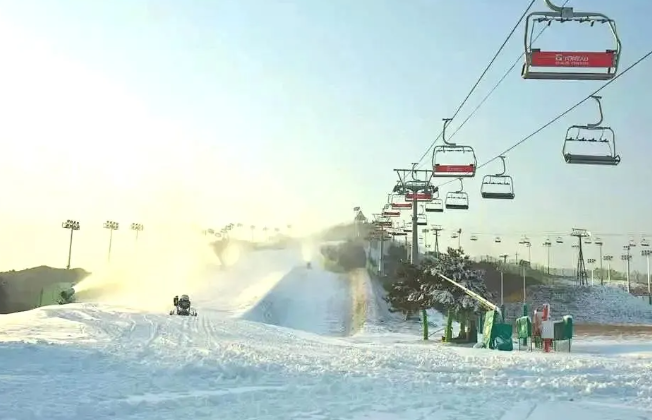 哈尔滨名都滑雪场 哈尔滨名都滑雪场