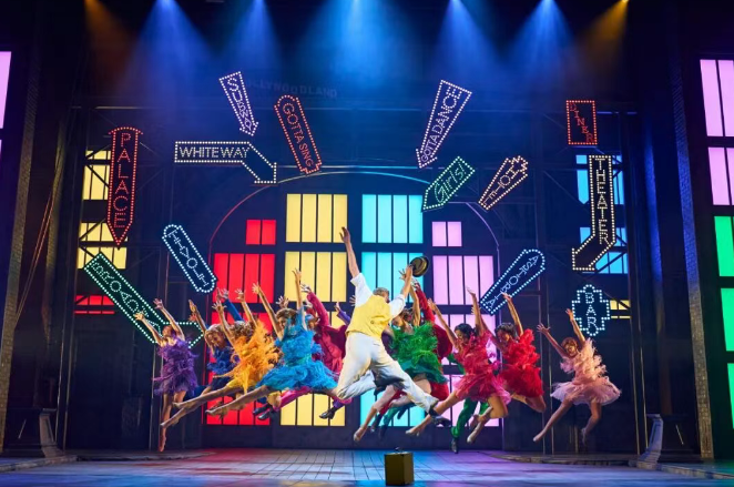 音乐剧《雨中曲》青岛站