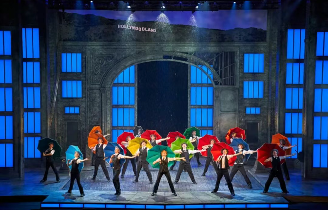 音乐剧《雨中曲》青岛站