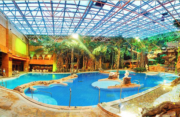 维斯特温泉假日酒店