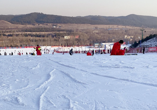 太伟滑雪场