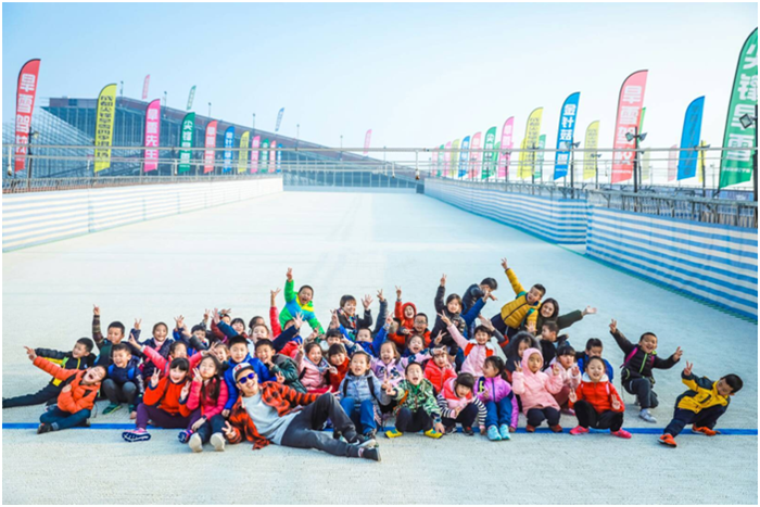 新都尖锋旱雪四季滑雪场