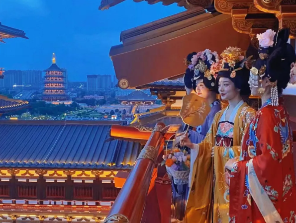 《唐宫乐宴》大型沉浸式实景演出