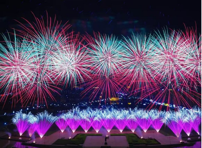 2026游鴻明/戴羽彤/江映蓉宜春元旦大型焰火晚會(huì)時(shí)間+場(chǎng)次+門票購(gòu)票+嘉賓陣容